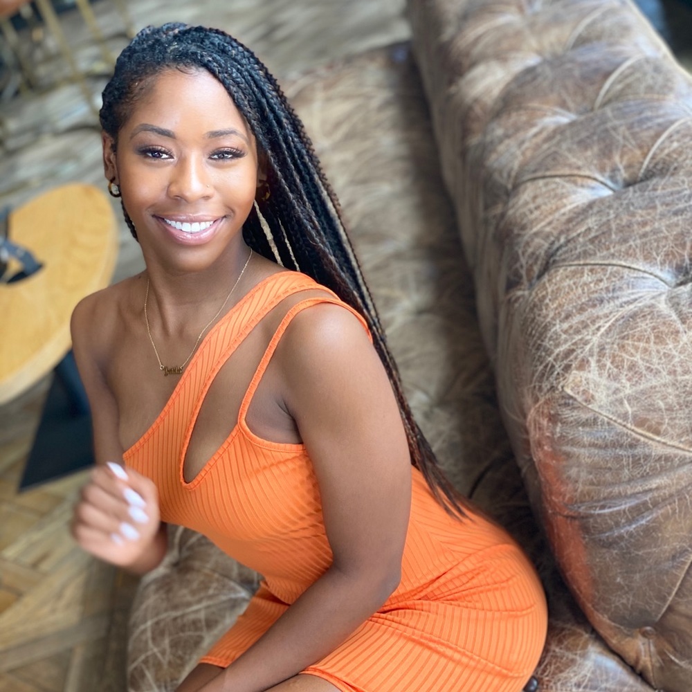 Meet your Posher, Jaida